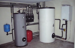 Agua caliente central